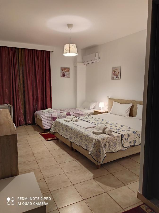 Sofias Hotel Ioannina Bagian luar foto